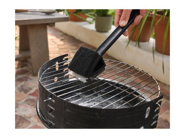 Grillmeister Barbecue Brush With Scraper