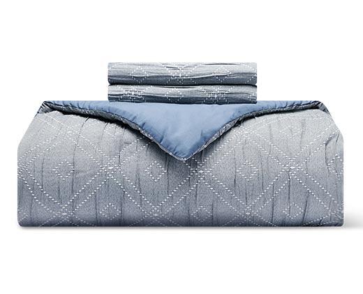 Huntington Home Luxury Comforter