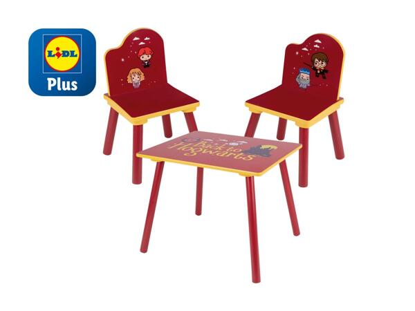 Table pour enfants avec chaises