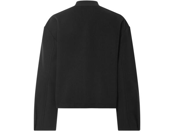 BOMBER