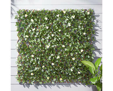 Premium Expanding Artificial Screen
