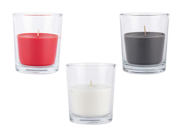 Bougie parfumée dans un verre