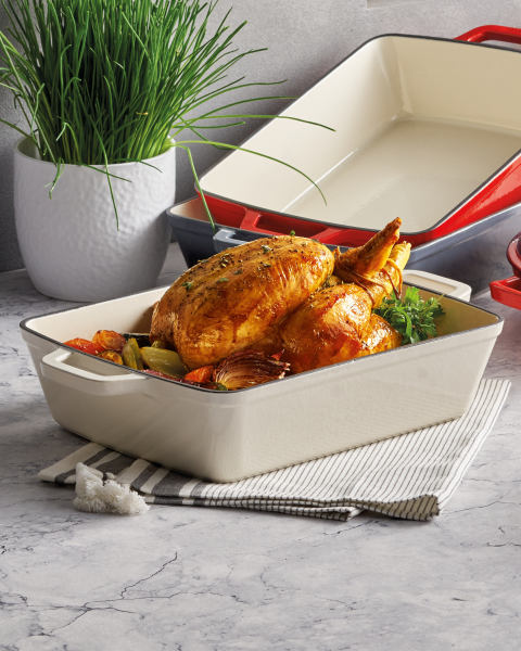 Crofton Cast Iron Roaster