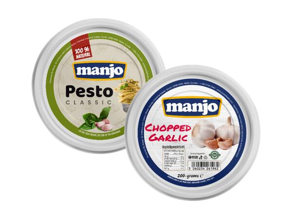 Pesto or chopped garlic