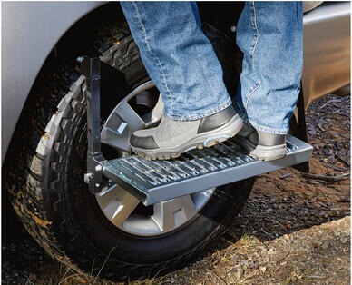 4WD Folding Wheel Step
