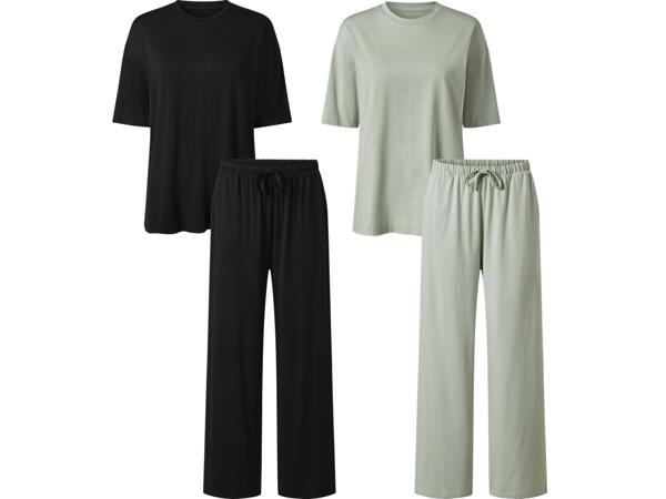 Pyjamas, set