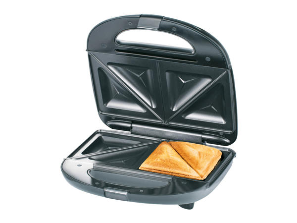 SENDVIČOVAČ 700 W