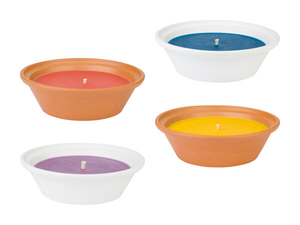 Pot en terre cuite avec bougie citronnelle