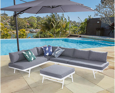 Multifunctional Outdoor Setting