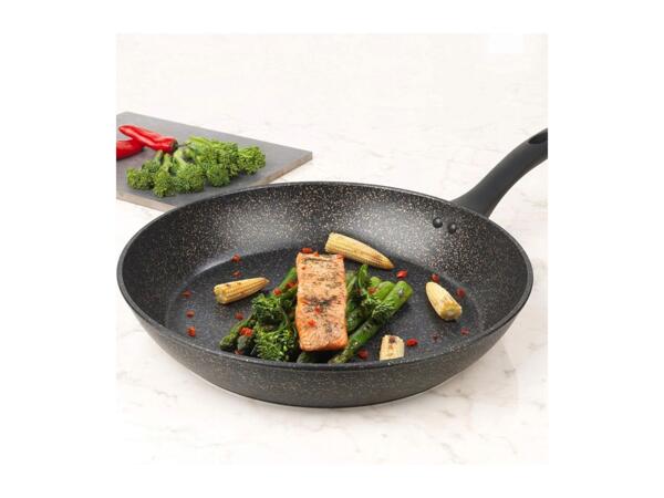 Russell Hobbs 24cm Frying Pan