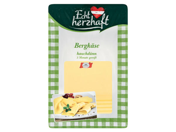 Bergkäse hauchdünn in Scheiben