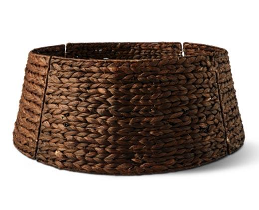 Merry Moments 
 Tree Collar