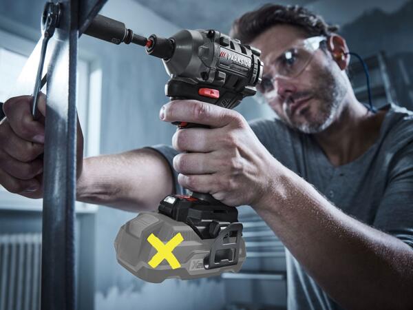 Cordless impact wrench