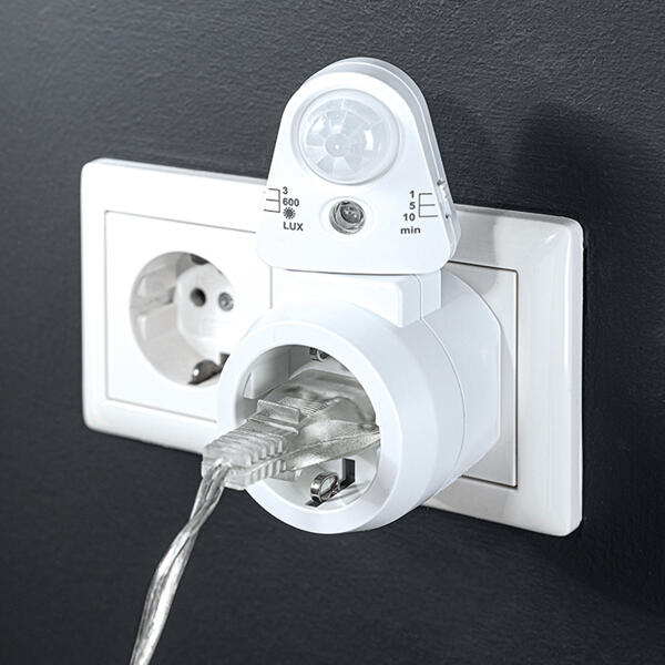 Steckdosenadapter