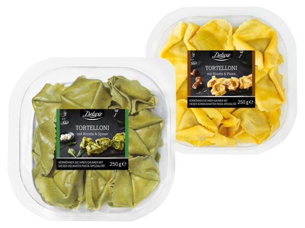 Frische gefüllte Eierteigware