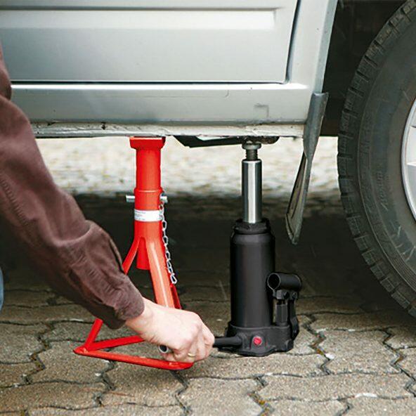 CAR XTRAS 	 				Kompakt donkraft