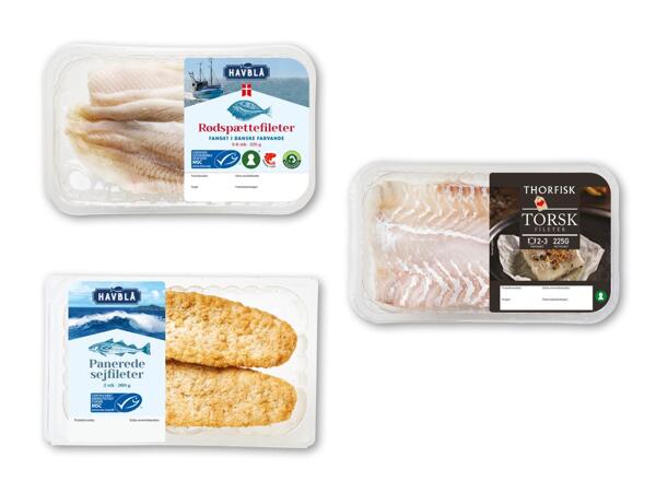 HAVBLÅ/​THORFISK Rødspætte-, torske- eller panerede sejfileter
