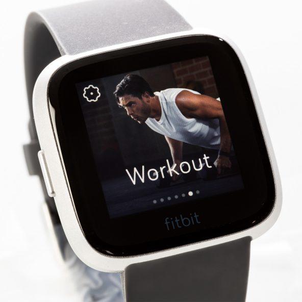Fitbit Versa Lite smartwatch