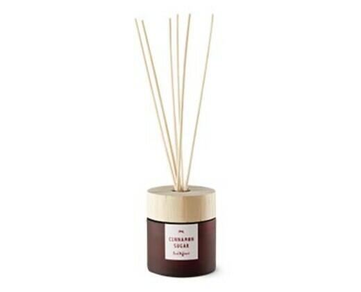 Huntington Home
Frosted Glass Reed Diffuser