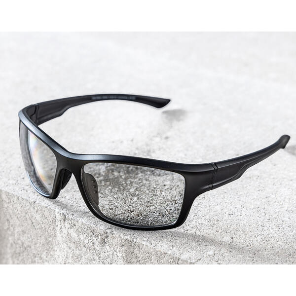 Sport-Brille mit selbsttönenden Gläsern