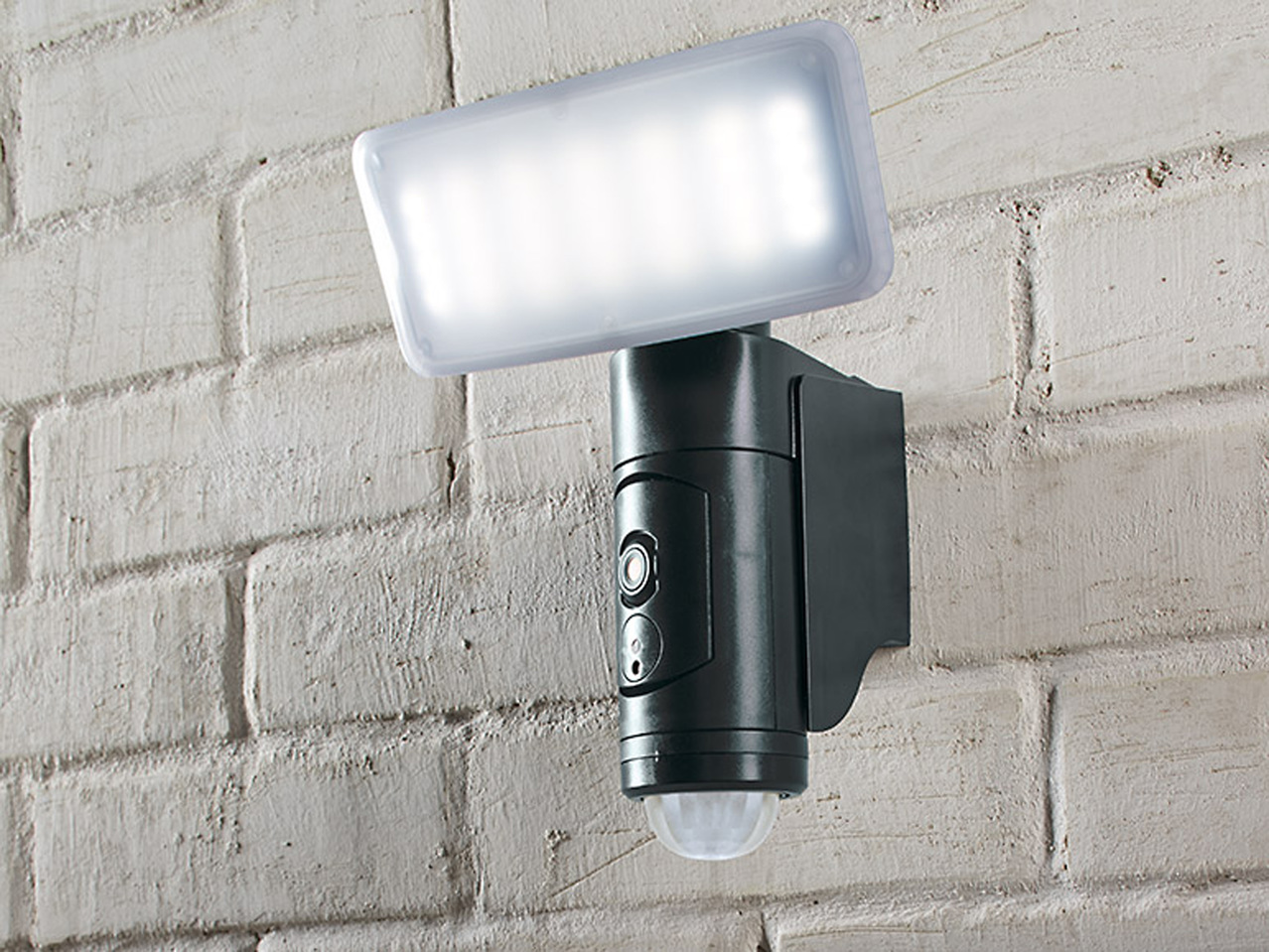 WiFi Outdoor Camera with LED Light