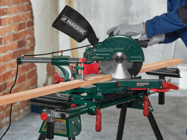 Universal Tool Stand