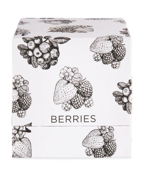 Black & White Berries Boxed Candle