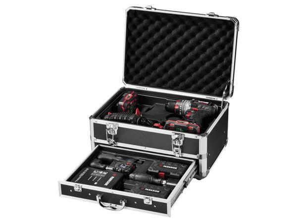 Cordless impact driver set