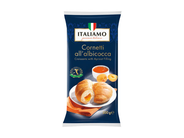 Croissant med aprikosfyllning