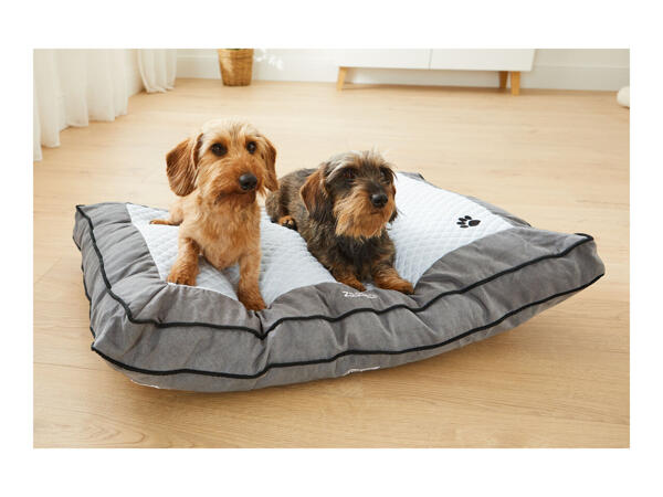 Zoofari Reversible Self Cooling and Warming Dog Bed