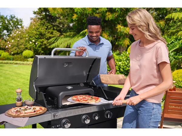 Barbecue Pizza Oven