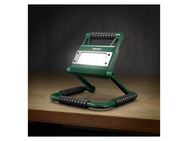 Work Light with Power Bank