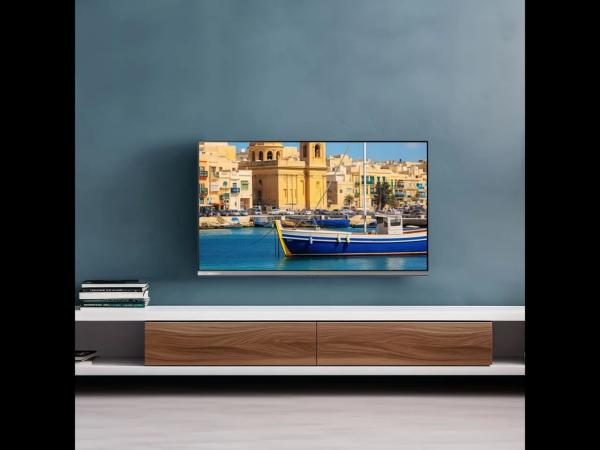 32" HD Portable Smart TV