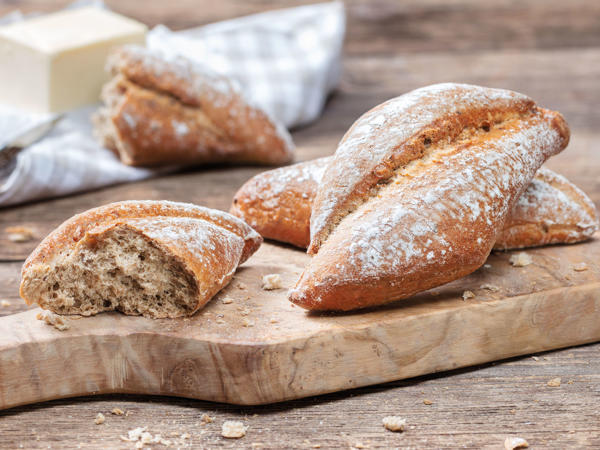 Österreichisches Spitzkornweckerl