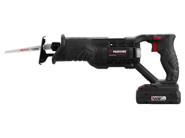 Cordless sabre saw