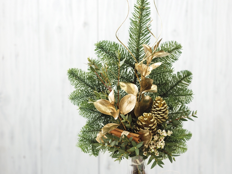 Yuletide Arrangement
