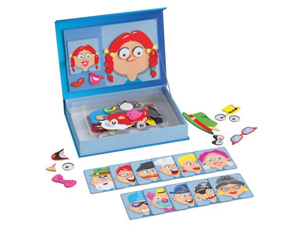 Magnetic play set