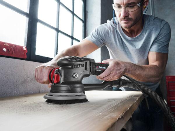 Eccentric sander