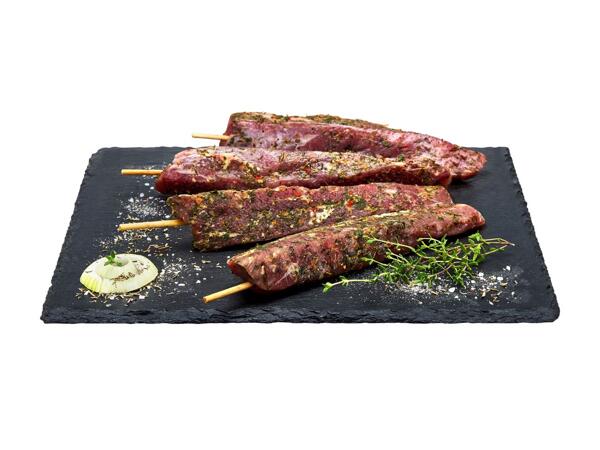 Brochette de filet d'agneau marinée