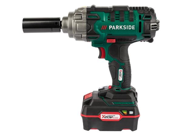 Cordless vehicle impact wrench 20V