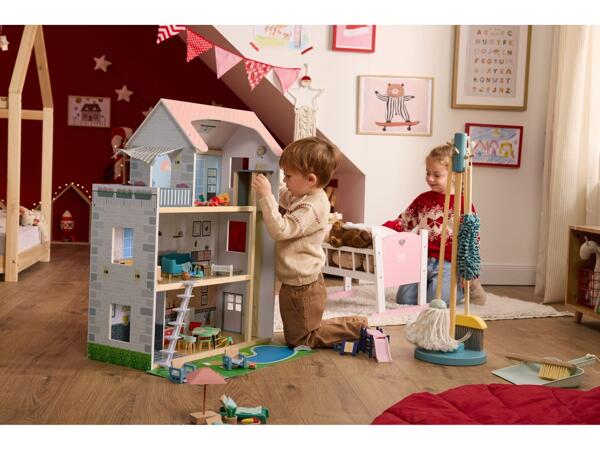 Wooden Doll's House