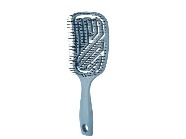 Straw Vent Hairbrush