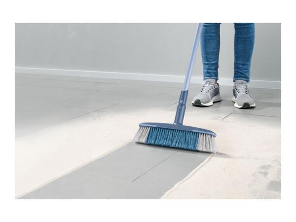 W5 Broom Head