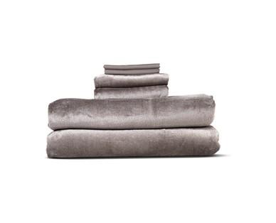 Huntington Home Velvet Plush Sheet Set