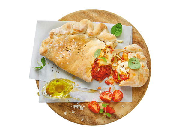 Italiamo Calzone Mozzarella & Tomato Sauce