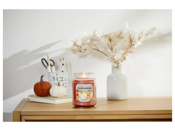 Scented candle