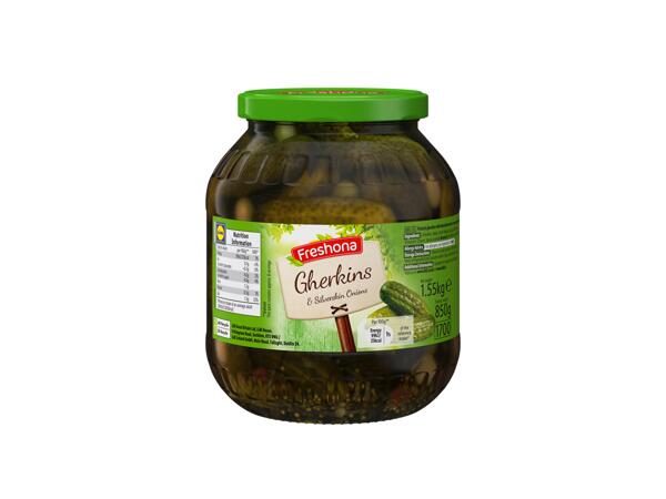 XXL Pickled Gherkins