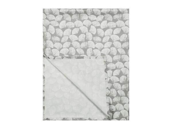 Tablecloth With Seashell Pattern