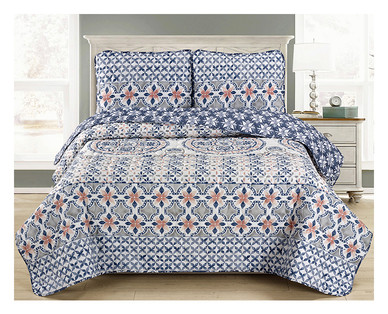 Huntington Home Full/Queen or King Embroidered Quilt Set