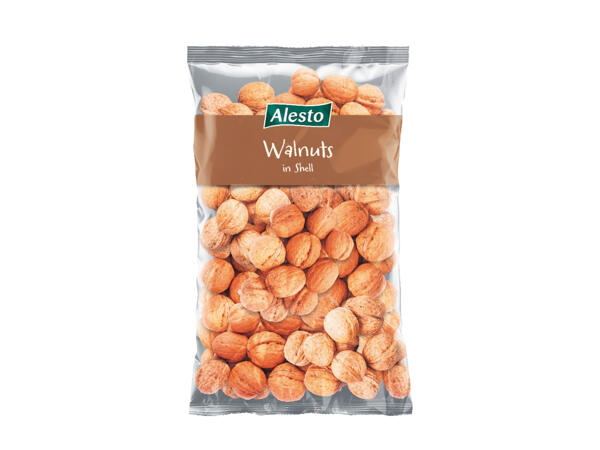 Valnötter med skal